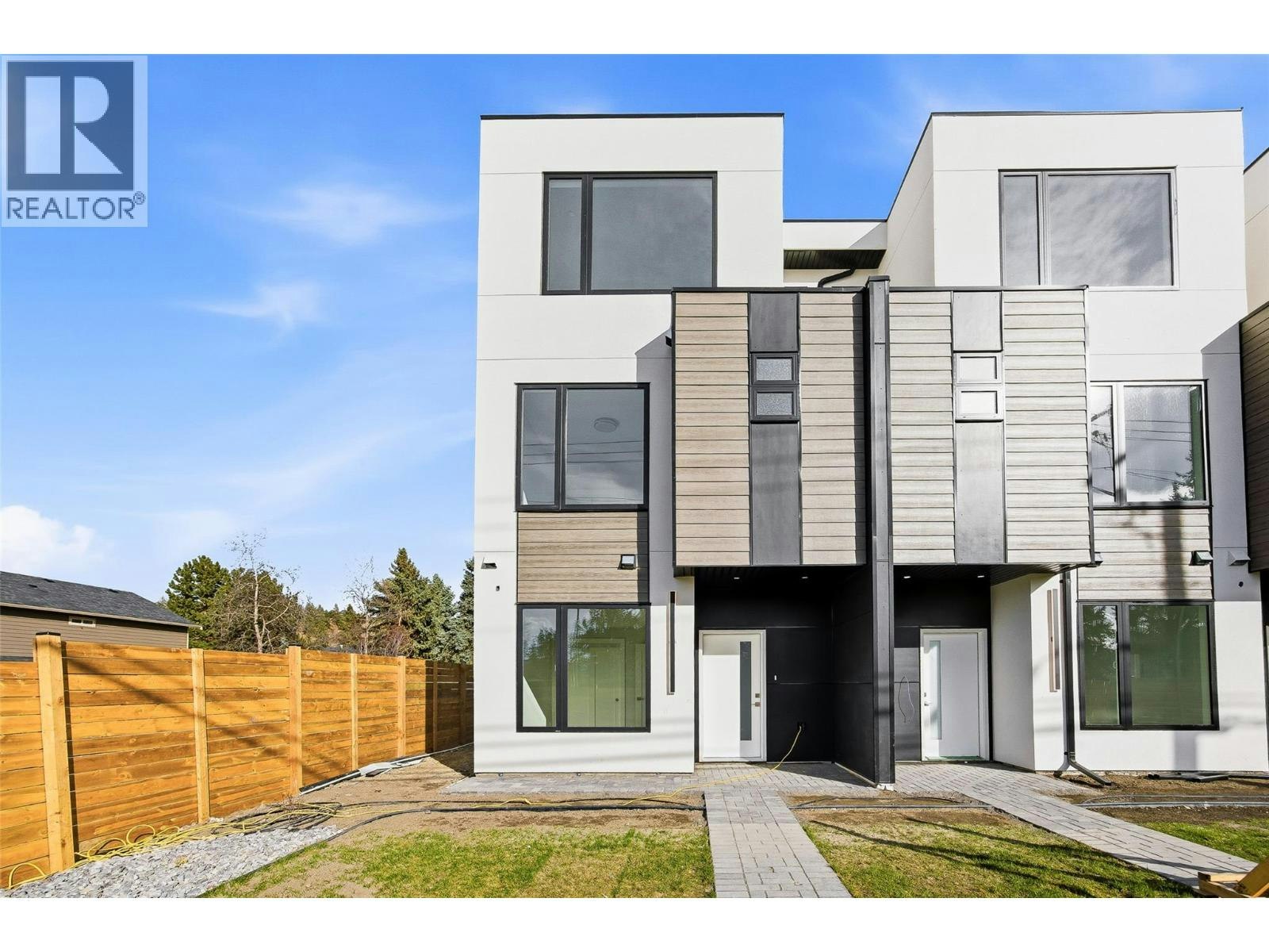 4563 Gordon Drive, Kelowna, BC, V1W 1T3
