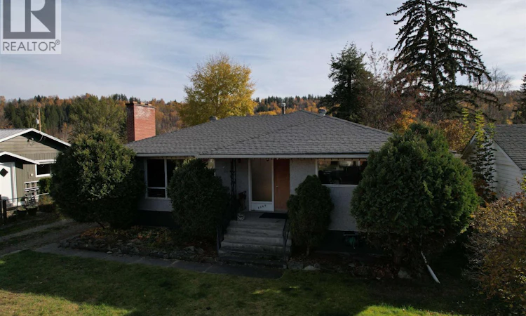 1166 Yorston Avenue