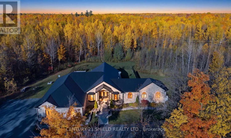 3822 Lakeside Drive