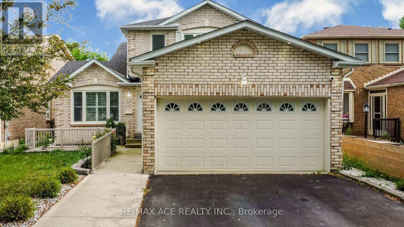 15 Brennan Road, Ajax, ON, L1T 2G1