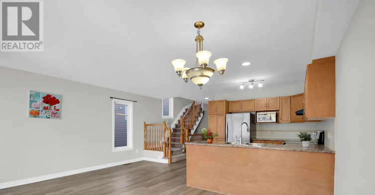 207 Hidden Meadow Avenue, Ottawa, ON, K1T 0C2 - 14