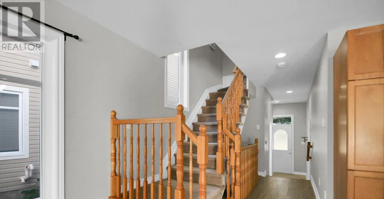 207 Hidden Meadow Avenue, Ottawa, ON, K1T 0C2 - 22