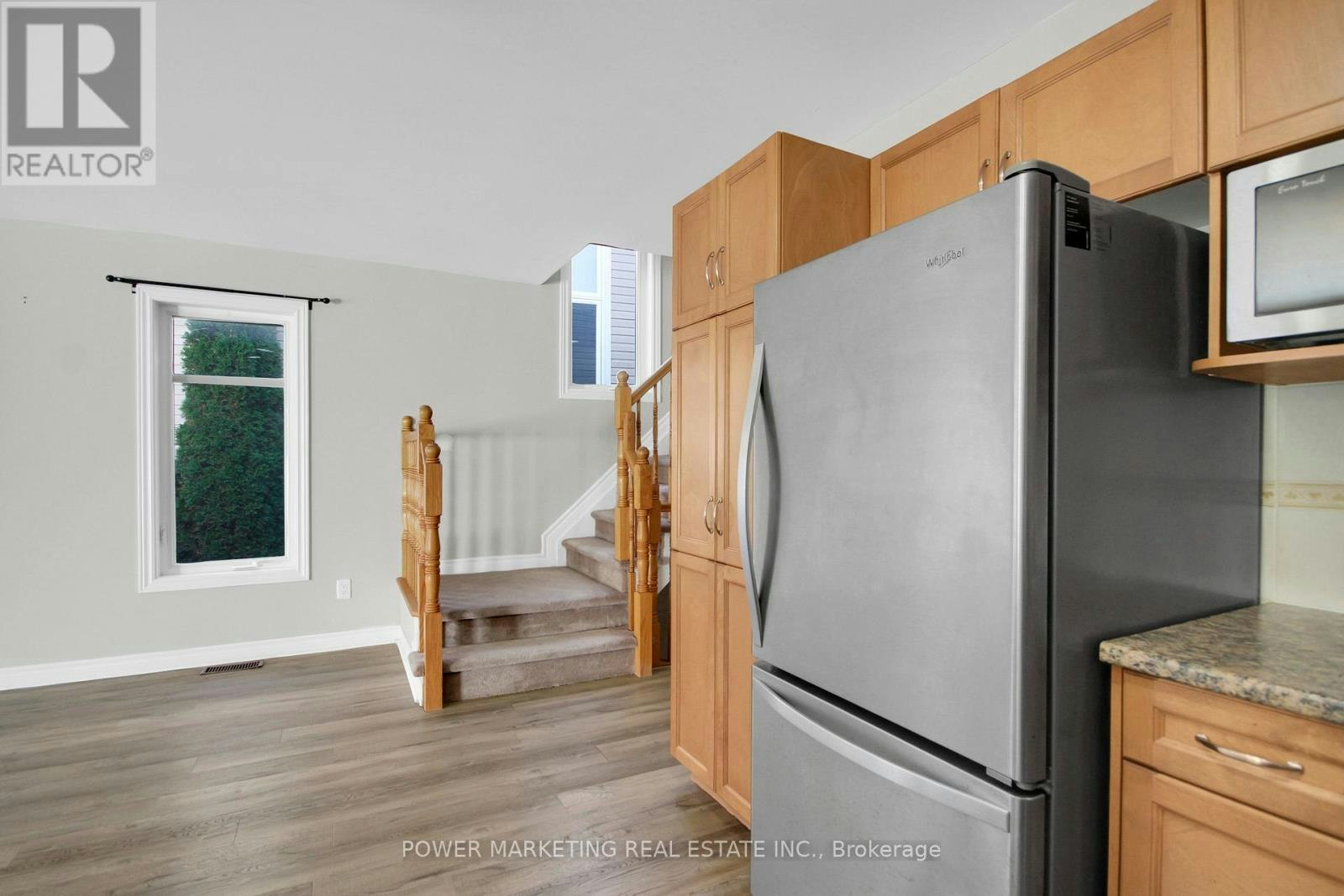 207 Hidden Meadow Avenue, Ottawa, ON, K1T 0C2 - 19