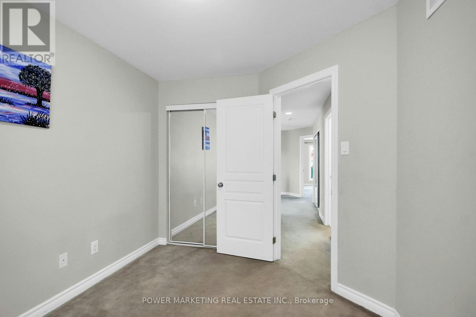 207 Hidden Meadow Avenue, Ottawa, ON, K1T 0C2 - 32