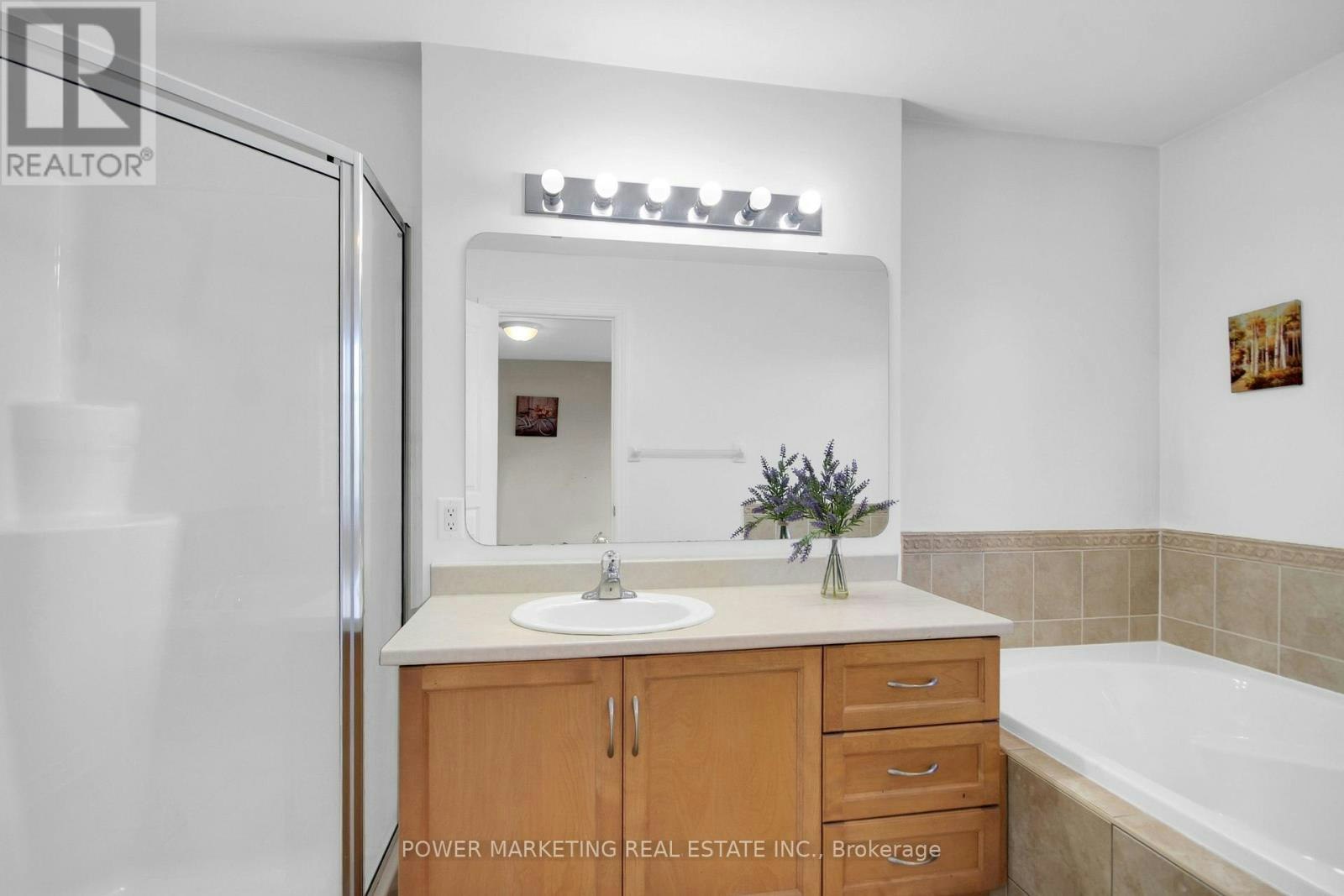 207 Hidden Meadow Avenue, Ottawa, ON, K1T 0C2 - 27