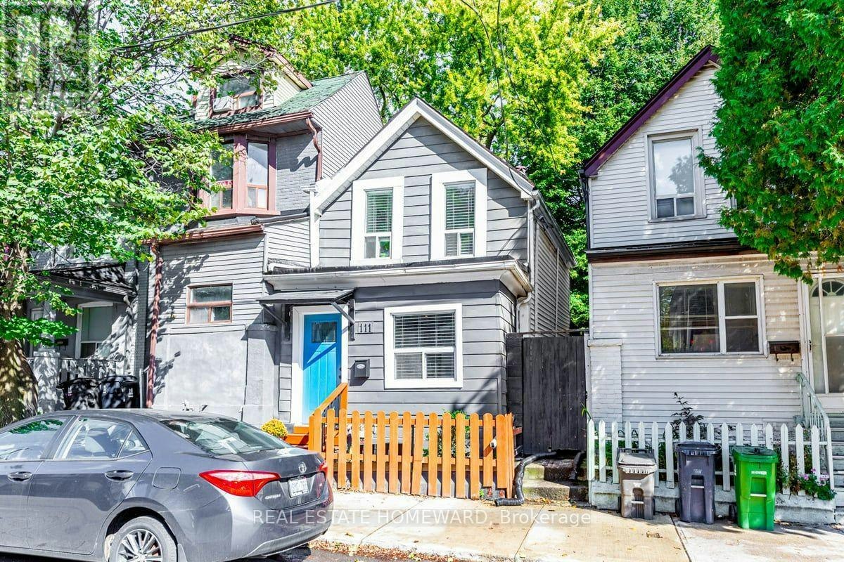 111 Jones Avenue, Toronto, ON, M4M 2Z7