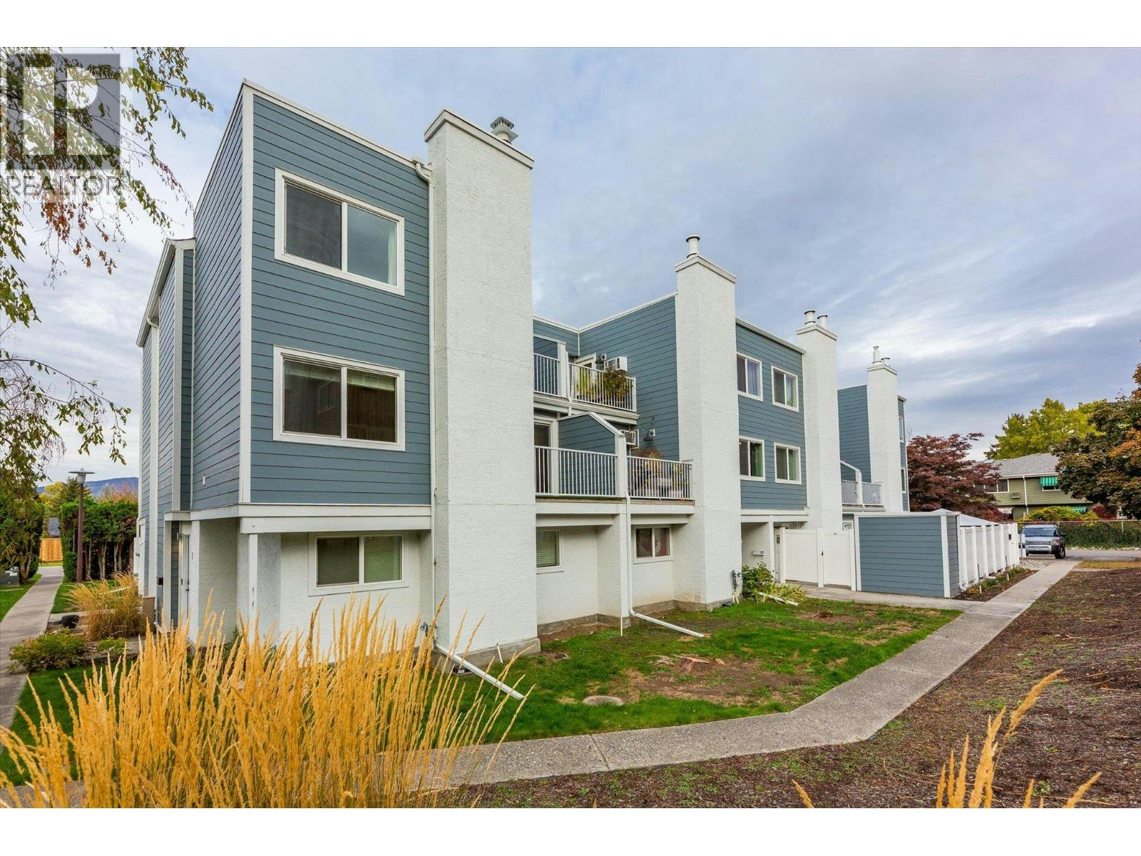 9-1481 Inkar Road, Kelowna, BC, V1Y 8J1