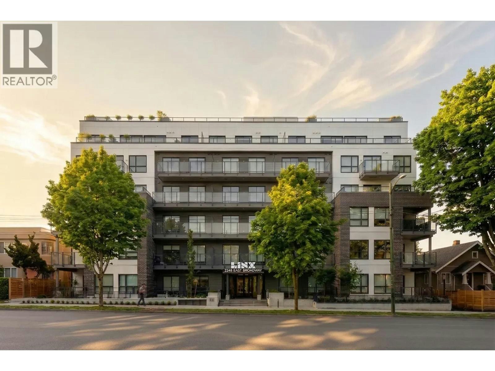 507-2268 E Broadway, Vancouver, BC, V5N 0L2