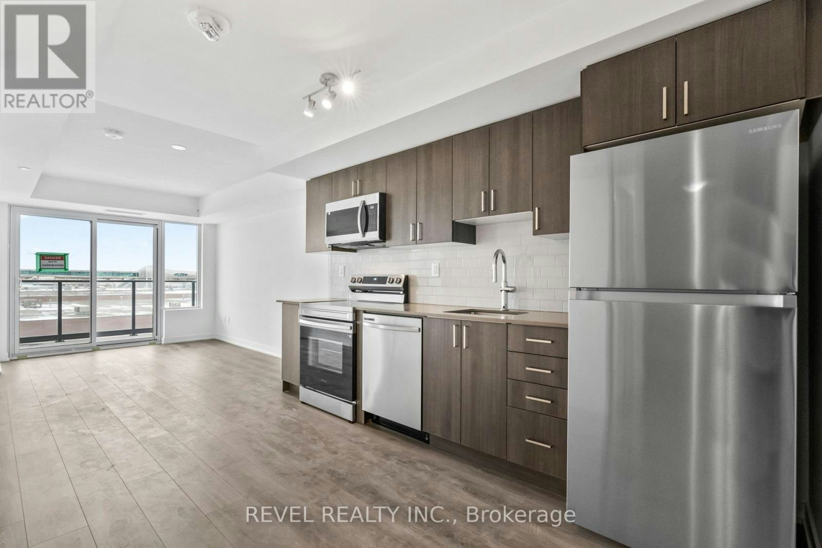 417-1435 Celebration Drive, Pickering, ON, L1W 0C4 - 3