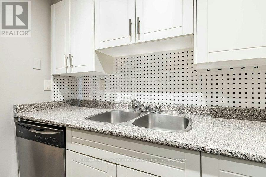 1101-4 Lisa Street, Brampton, ON, L6T 4B6 - 8
