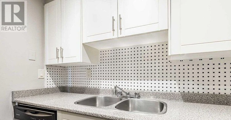 1101-4 Lisa Street, Brampton, ON, L6T 4B6 - 8