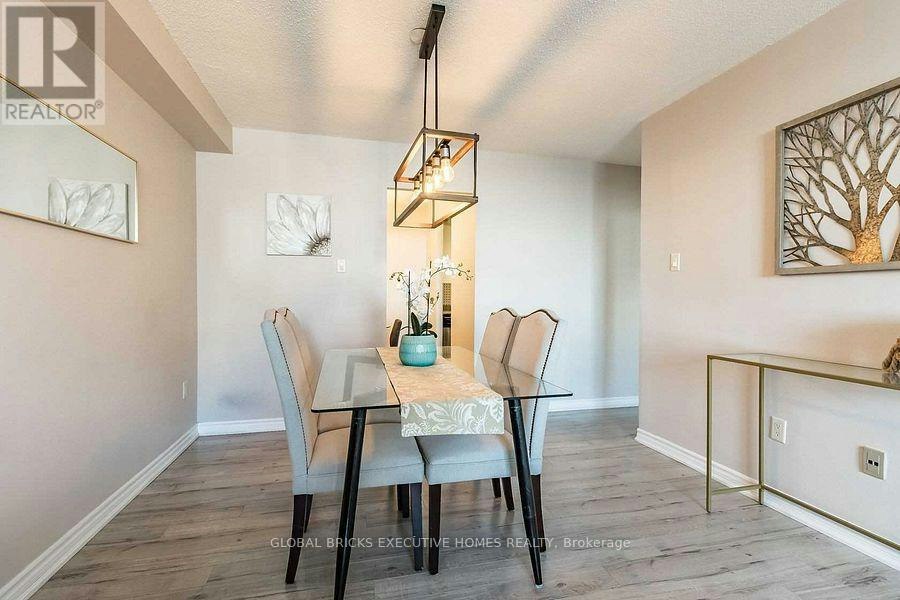 1101-4 Lisa Street, Brampton, ON, L6T 4B6 - 13