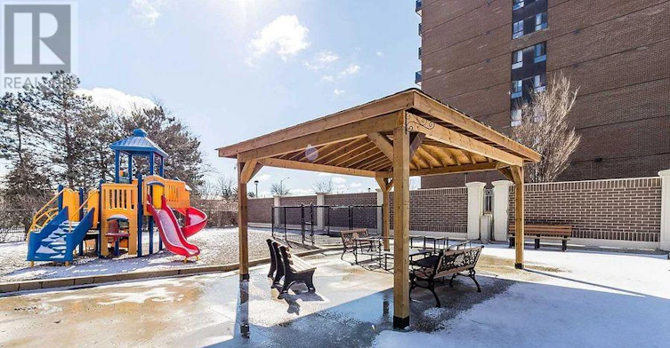 1101-4 Lisa Street, Brampton, ON, L6T 4B6 - 32