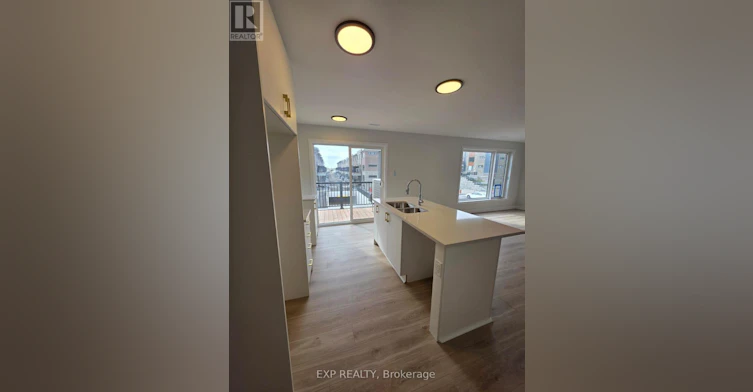 10-201 Glenroy Gilbert Drive, Ottawa, ON, K2J 5W2 - 2