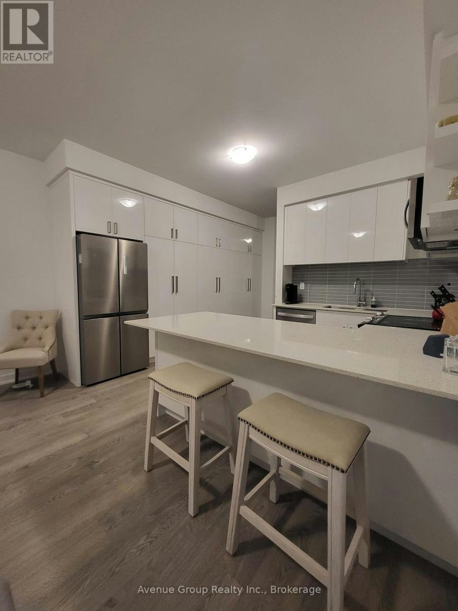 60 Hooyo Terrace, Toronto, ON, M6A 0E2