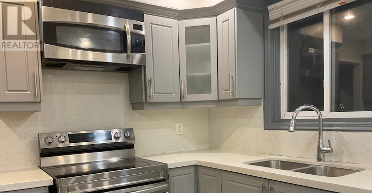 UPPER-211 Macedonia Crescent, Mississauga, ON, L5B 3R8 - 4