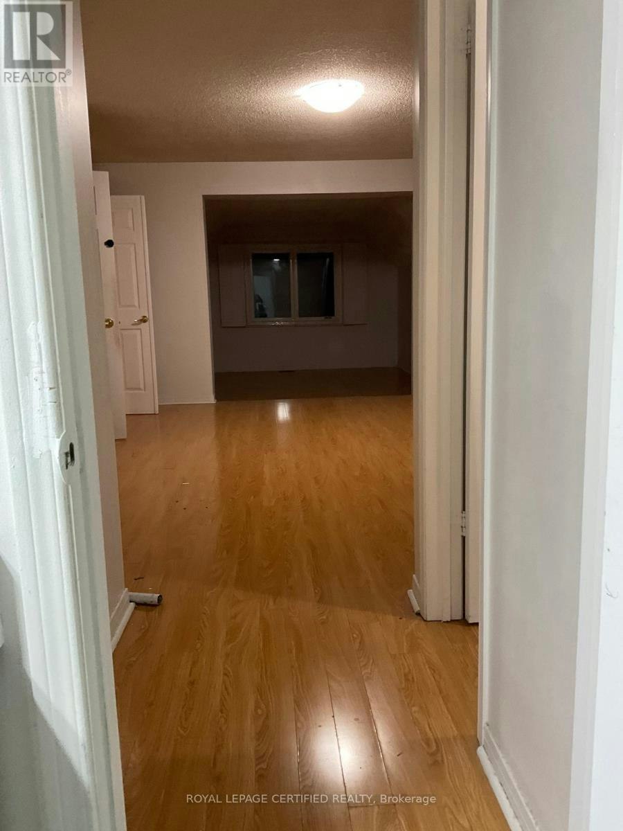 UPPER-211 Macedonia Crescent, Mississauga, ON, L5B 3R8 - 29