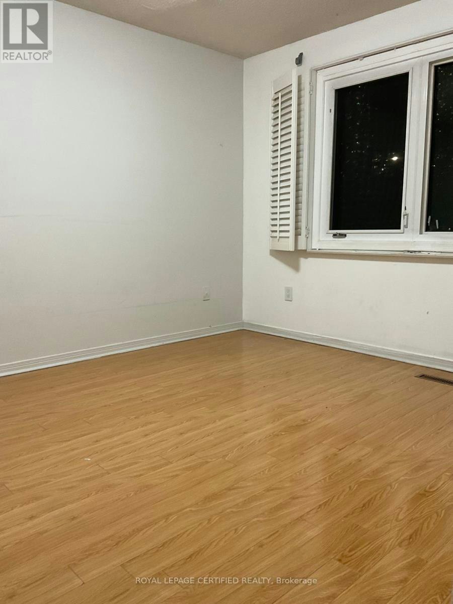 UPPER-211 Macedonia Crescent, Mississauga, ON, L5B 3R8 - 16