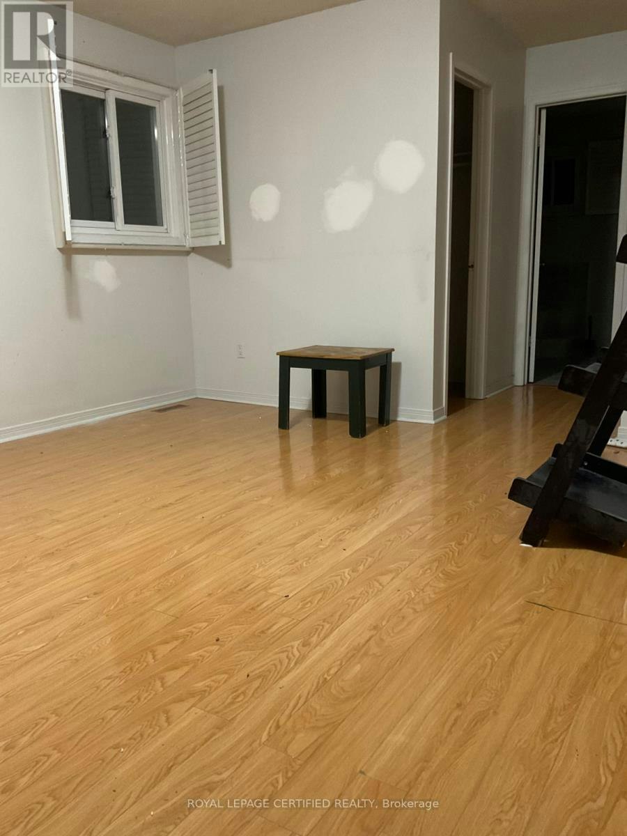 UPPER-211 Macedonia Crescent, Mississauga, ON, L5B 3R8 - 19