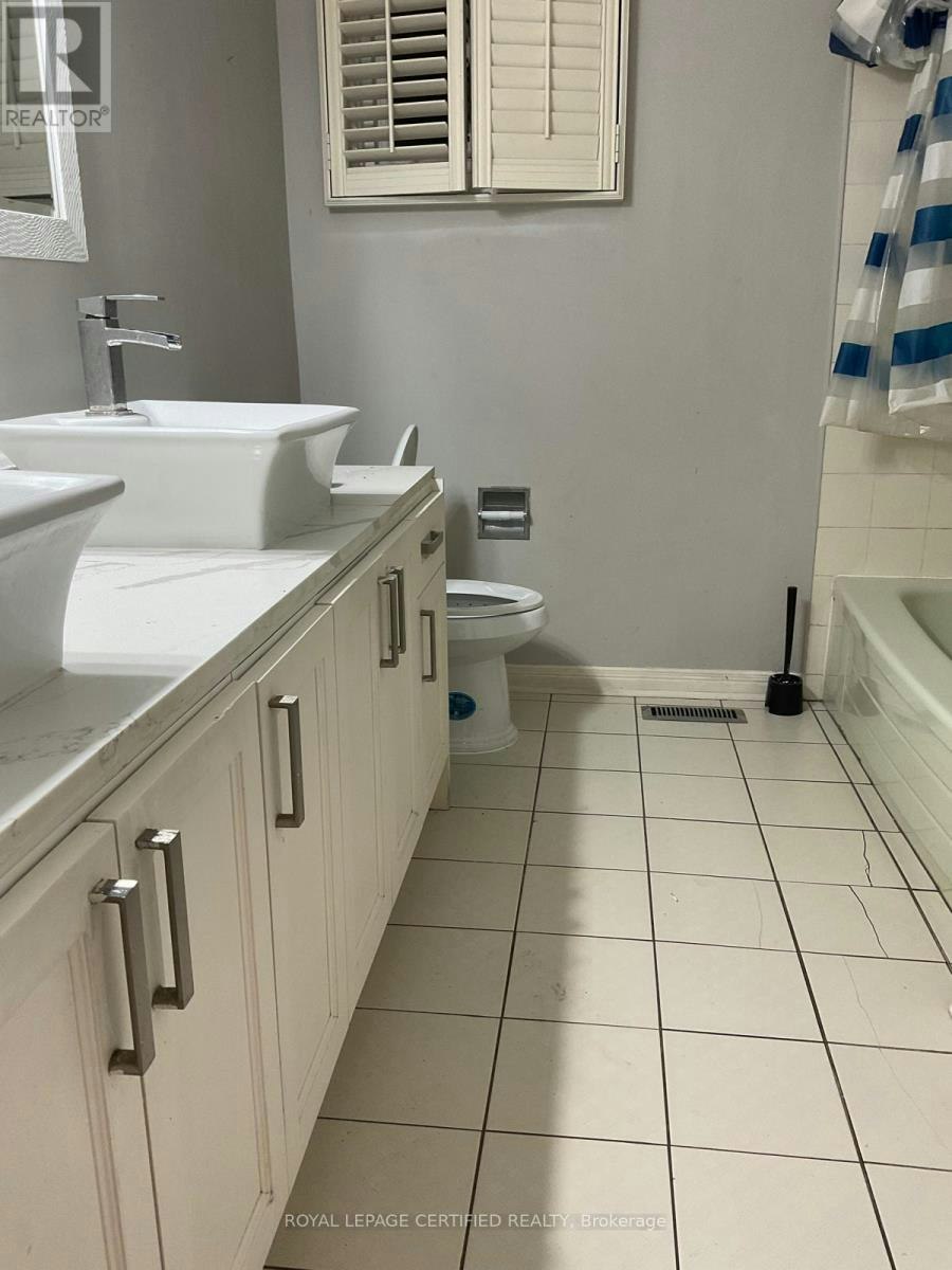UPPER-211 Macedonia Crescent, Mississauga, ON, L5B 3R8 - 14