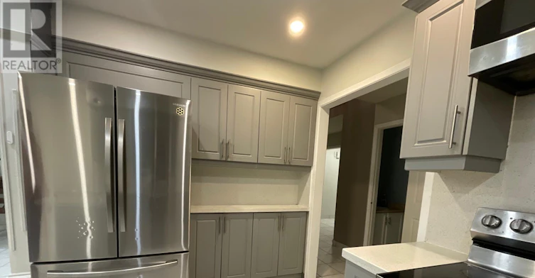 UPPER-211 Macedonia Crescent, Mississauga, ON, L5B 3R8 - 5