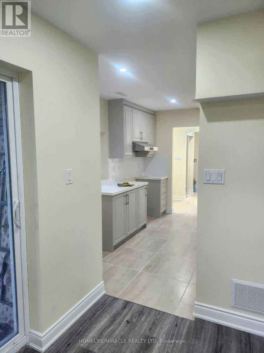 BASEMENT-6 Wall Court, Barrie, ON, L4M 5A4 - 3