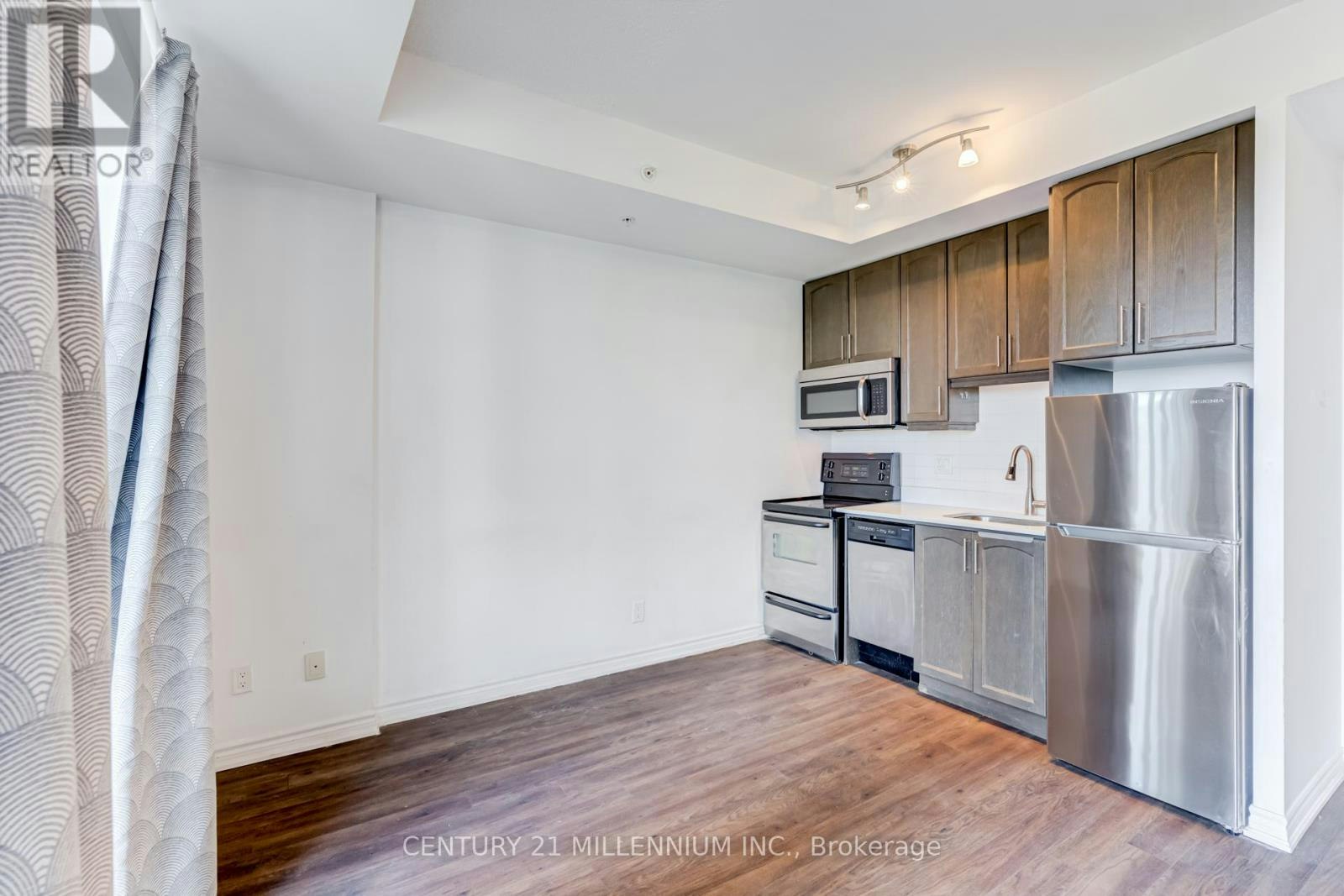 821-15 James Finlay Way, Toronto, ON, M3M 0B3 - 11