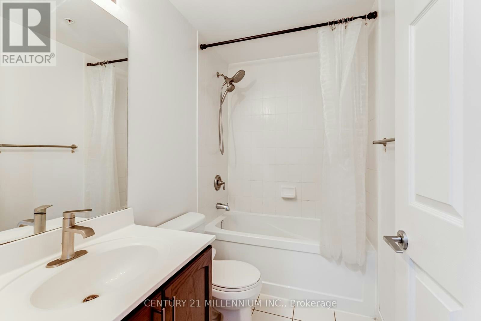821-15 James Finlay Way, Toronto, ON, M3M 0B3 - 16