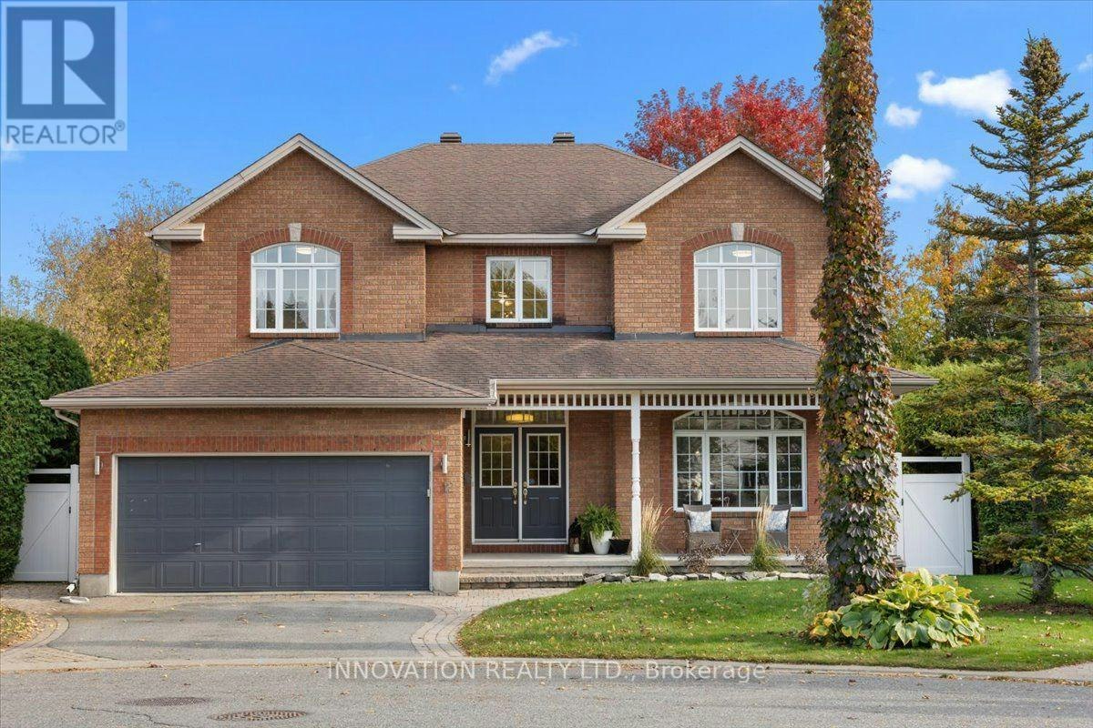 12 Gros Morne Court, Ottawa, ON, K2M 2W7