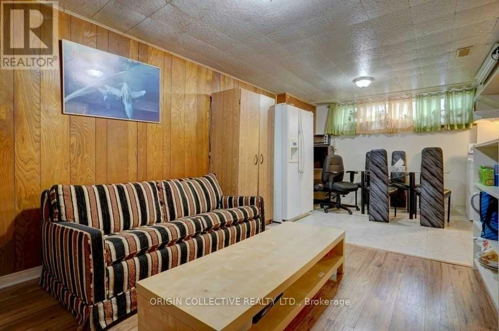 BASEMENT-42 Par Avenue, Toronto, ON, M1G 2G4 - 10