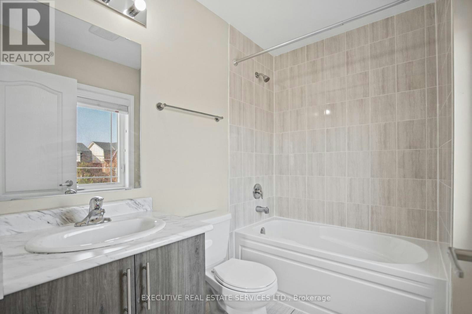 20 Waterstone Way, Whitby, ON, L1M 0M3 - 37