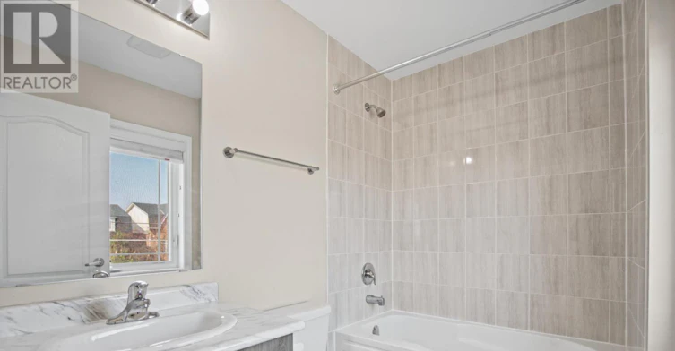 20 Waterstone Way, Whitby, ON, L1M 0M3 - 37