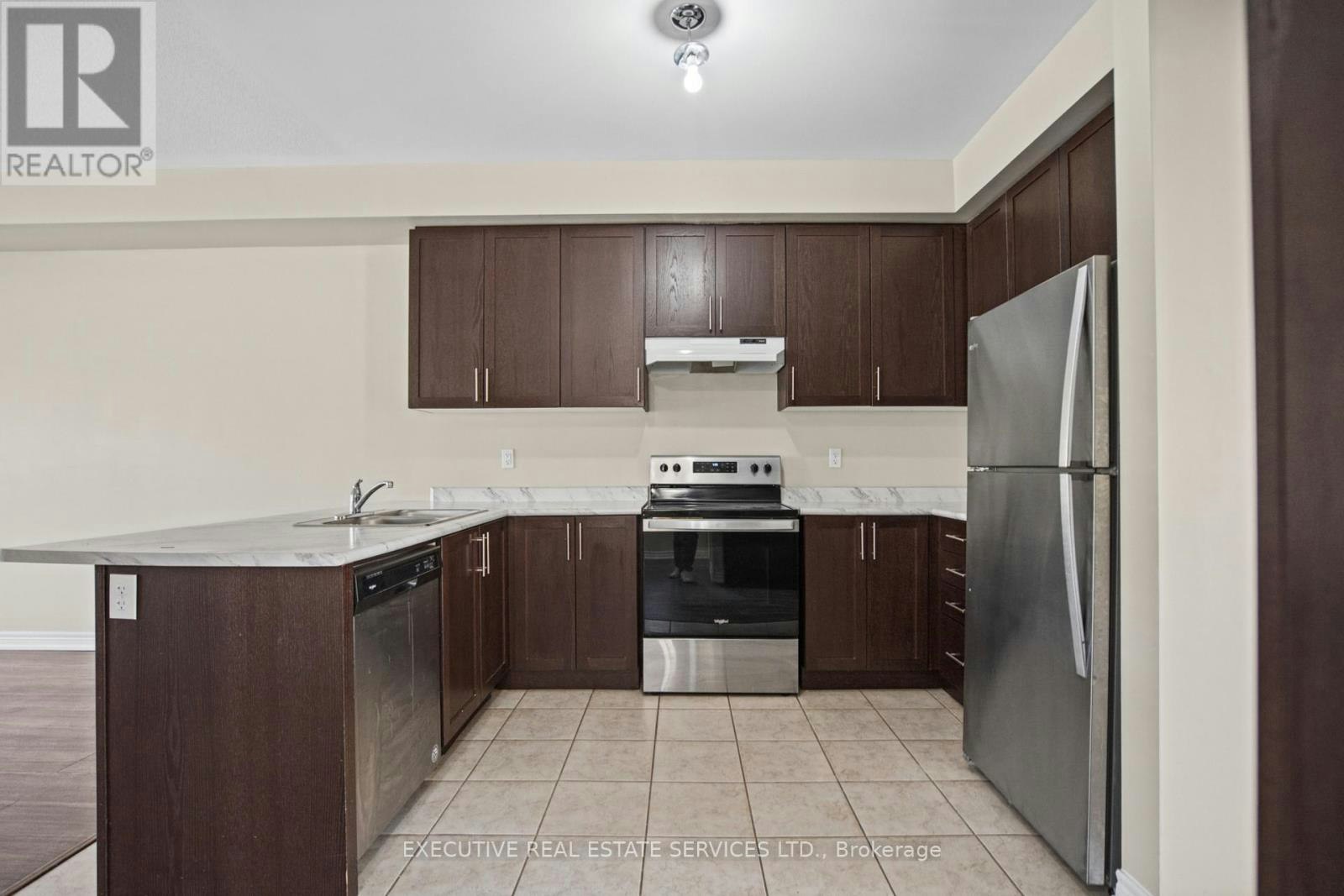 20 Waterstone Way, Whitby, ON, L1M 0M3 - 20