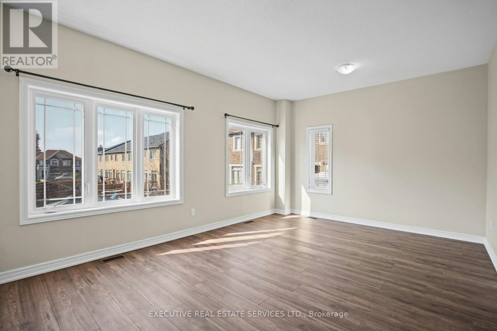 20 Waterstone Way, Whitby, ON, L1M 0M3 - 28