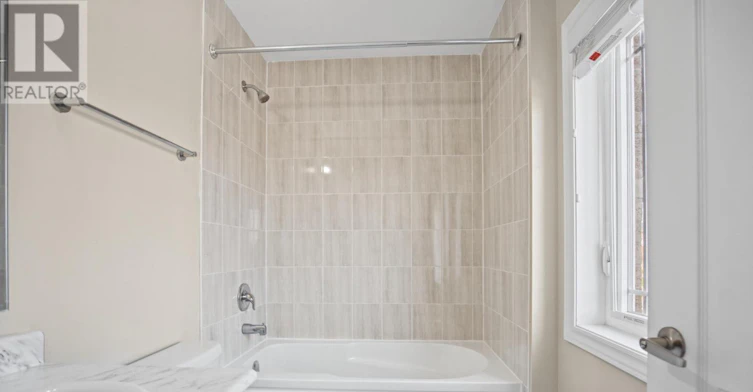 20 Waterstone Way, Whitby, ON, L1M 0M3 - 38