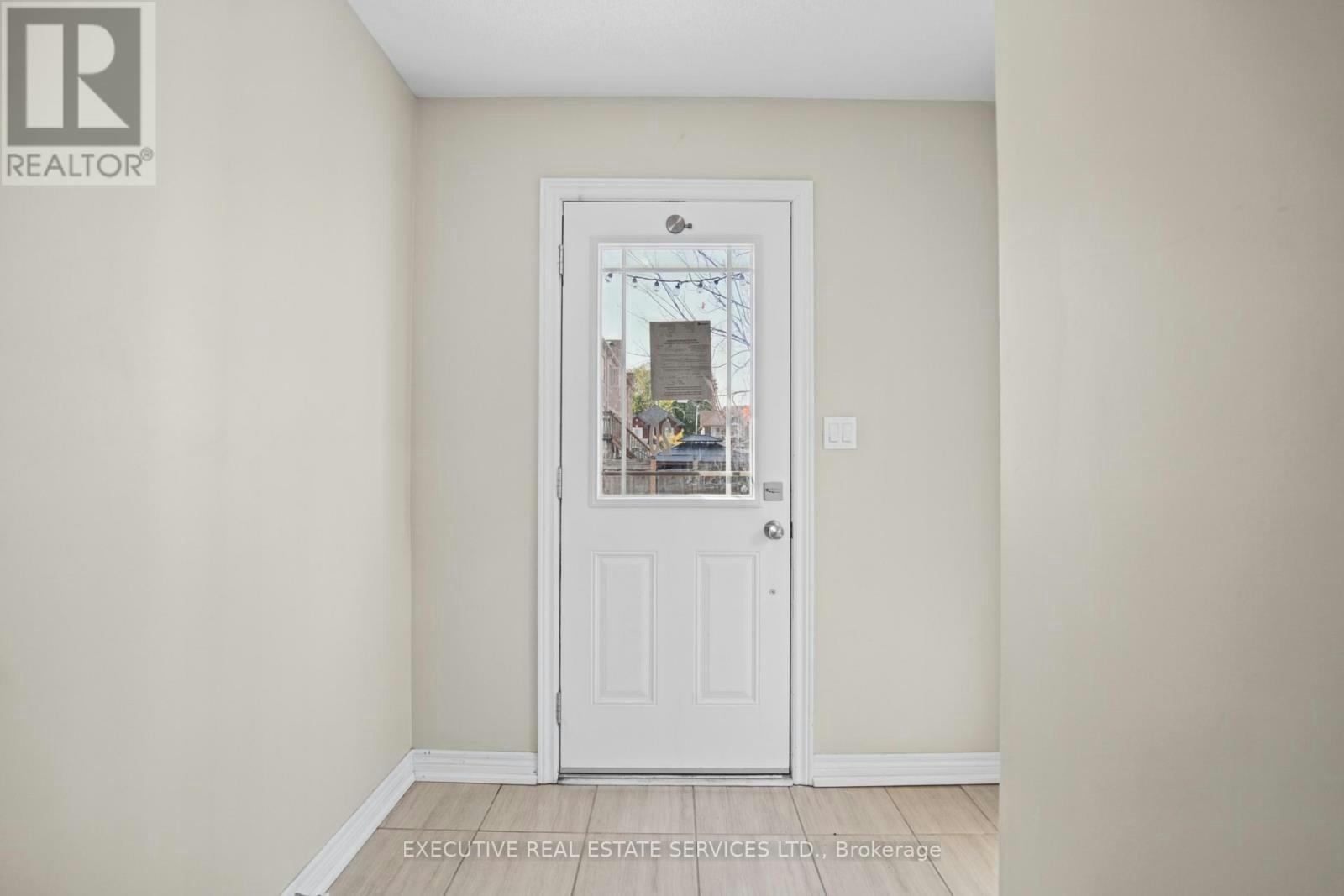 20 Waterstone Way, Whitby, ON, L1M 0M3 - 11