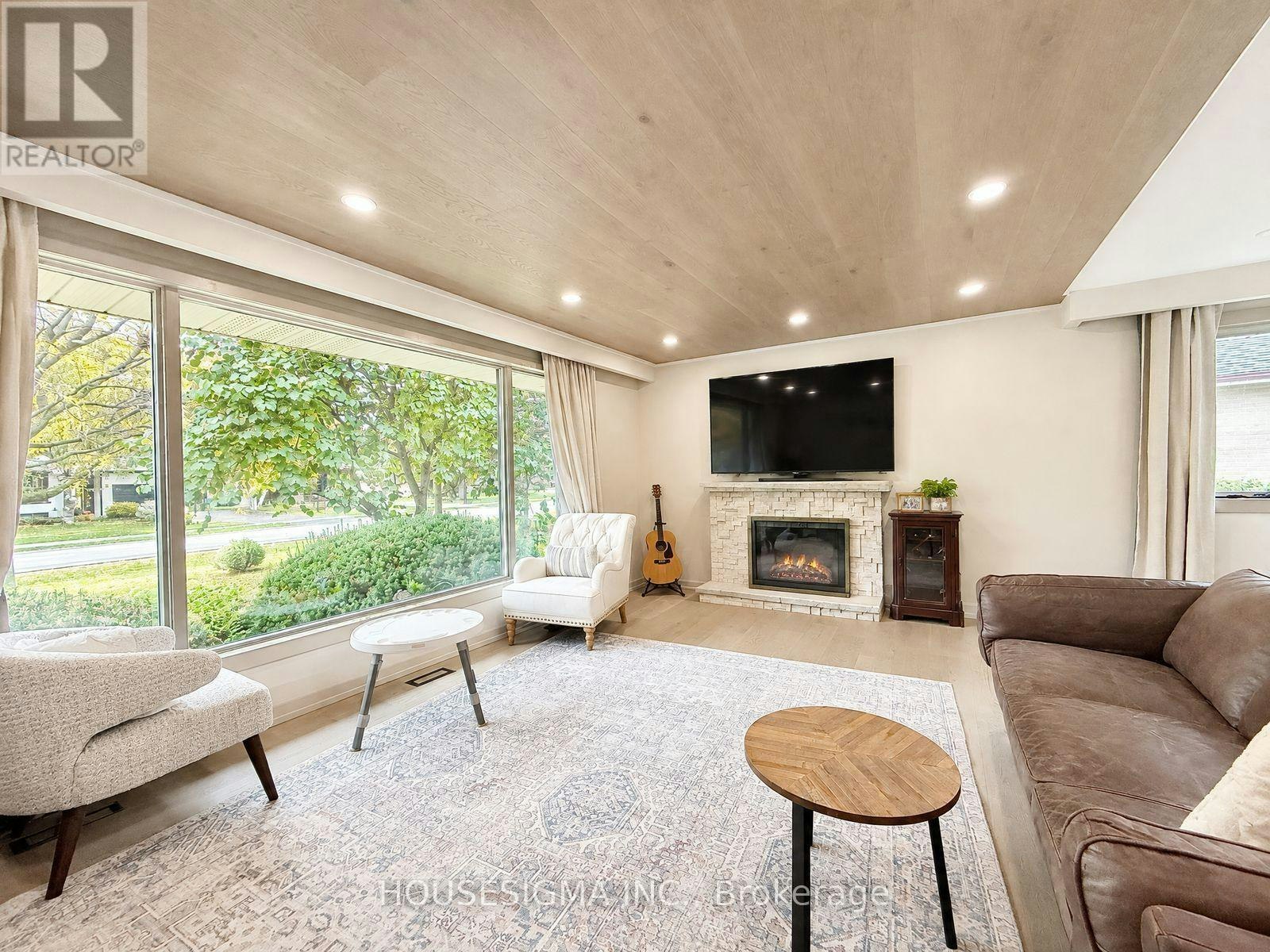335 Lees Lane, Oakville, ON, L6L 4S4 - 6