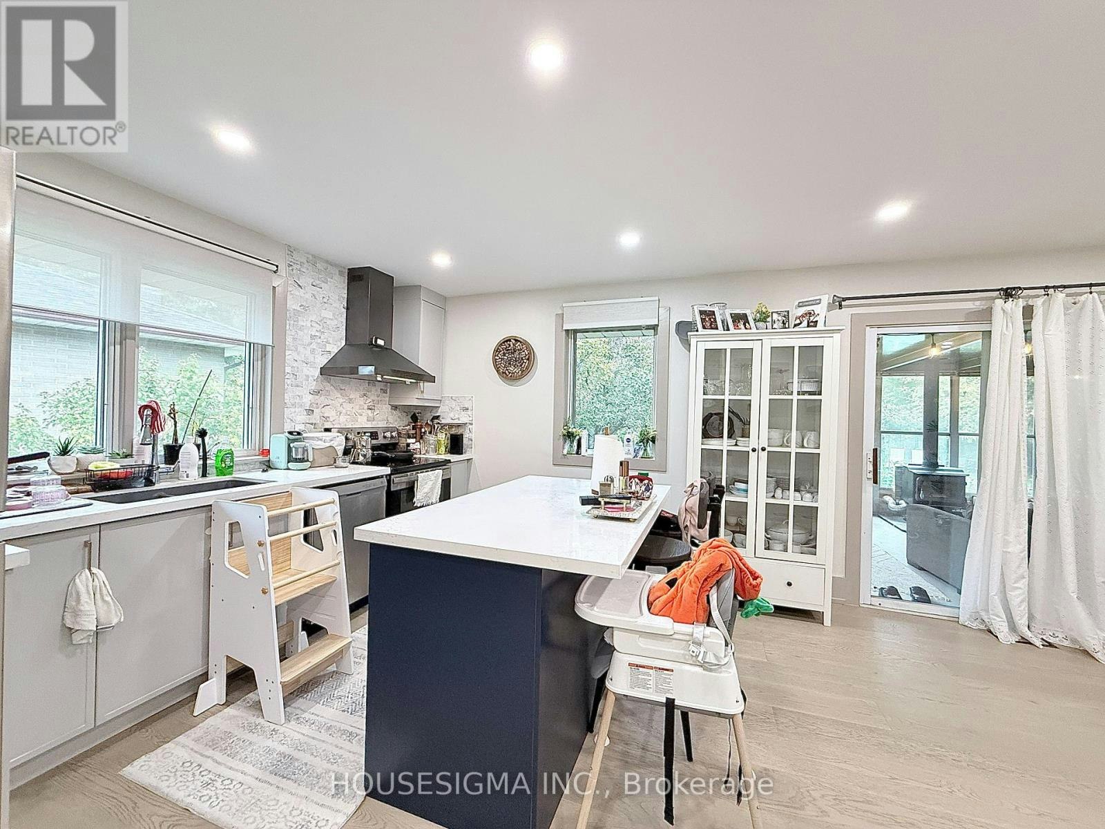 335 Lees Lane, Oakville, ON, L6L 4S4 - 11