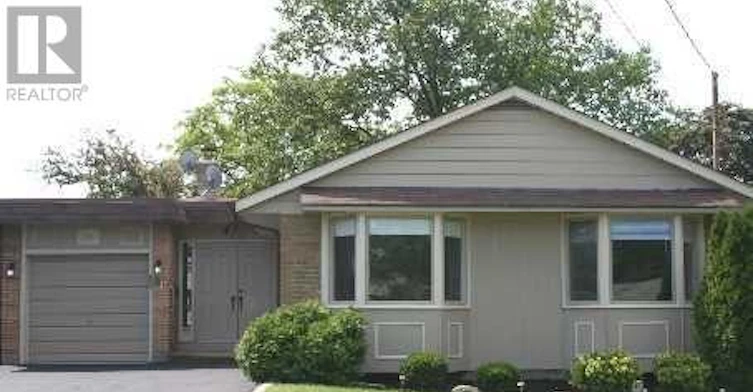 60 Wigmore Drive, Toronto, ON, M4A 2E7
