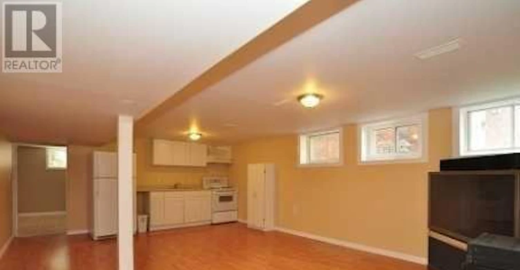 60 Wigmore Drive, Toronto, ON, M4A 2E7 - 2
