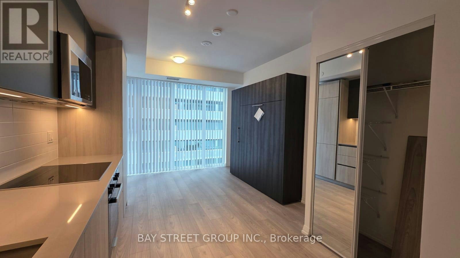 400 King Street W, Toronto, ON, M5V 0X8 - 5