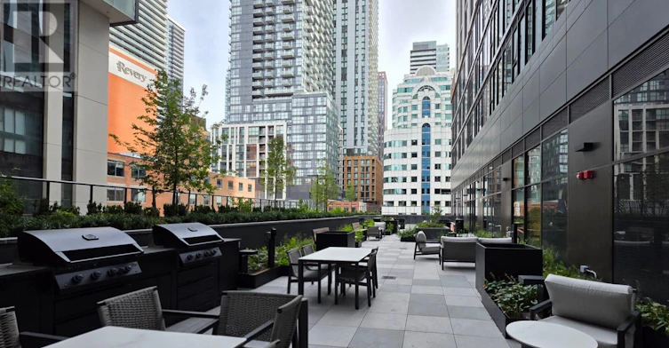 400 King Street W, Toronto, ON, M5V 0X8 - 10