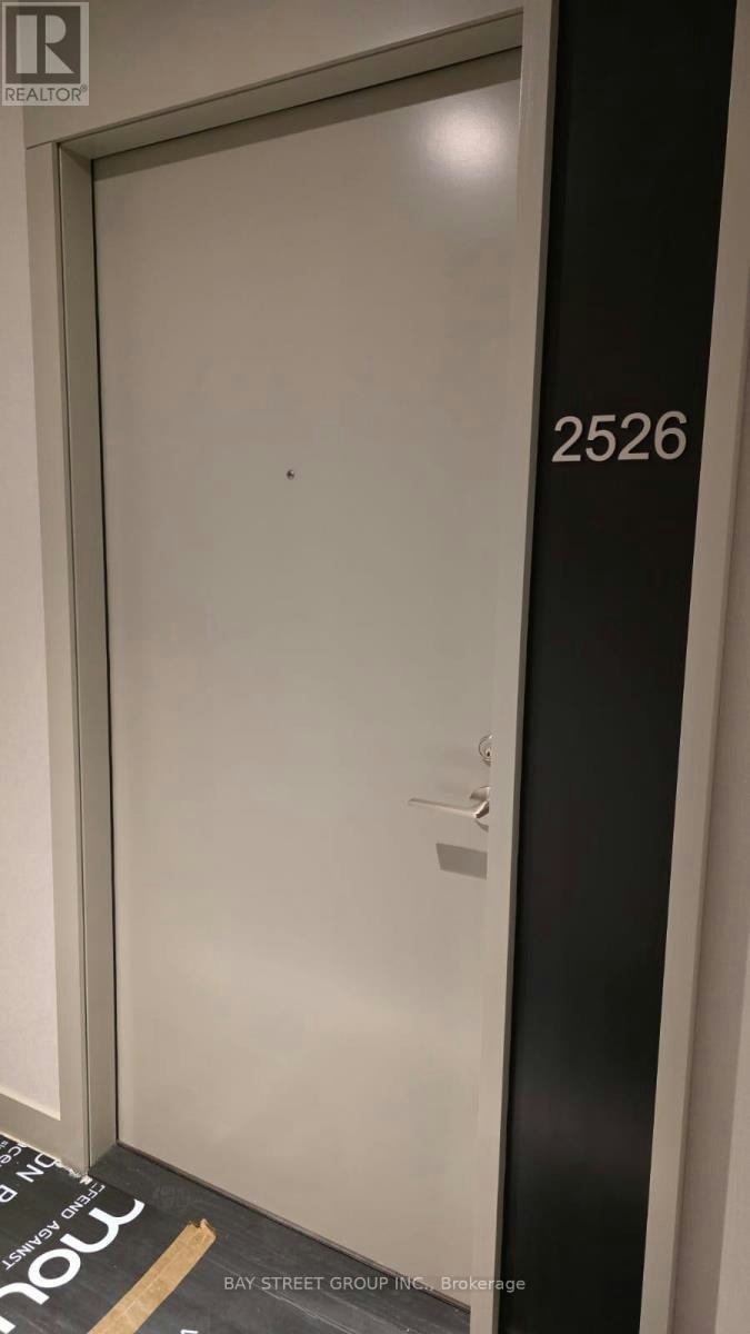 400 King Street W, Toronto, ON, M5V 0X8 - 3