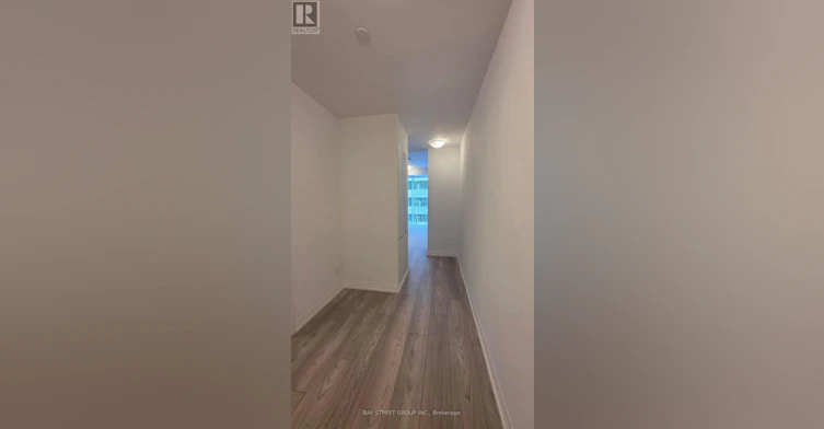 400 King Street W, Toronto, ON, M5V 0X8 - 4