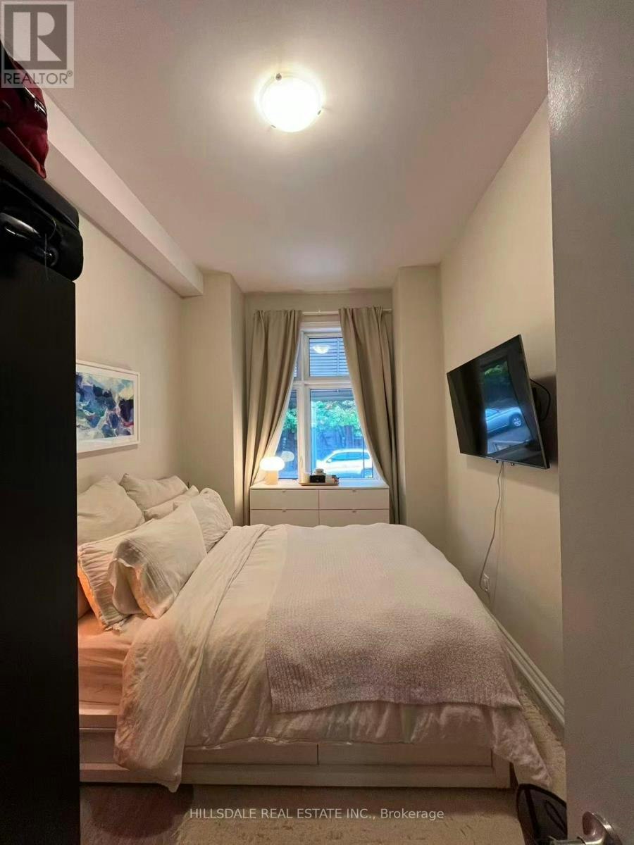 MAIN FLOOR-220 Claremont Street, Toronto, ON, M6J 2N2 - 2