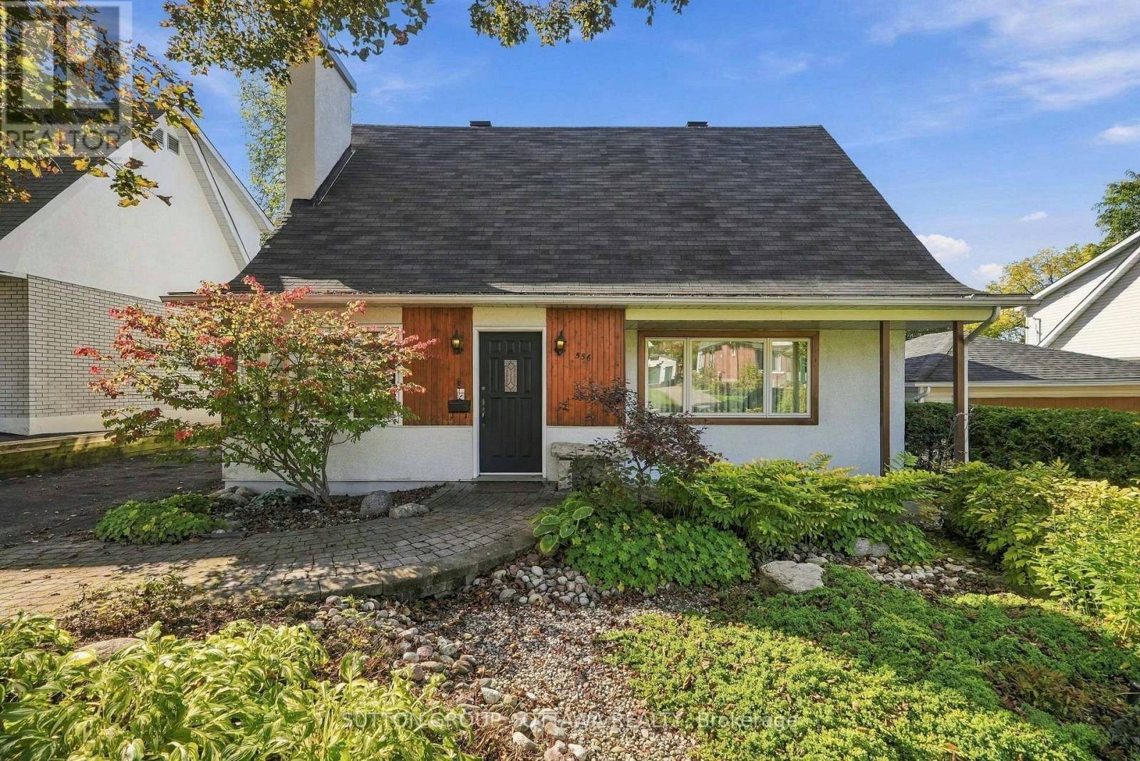 556 Westminster Avenue NW, Ottawa, ON, K2A 2V3