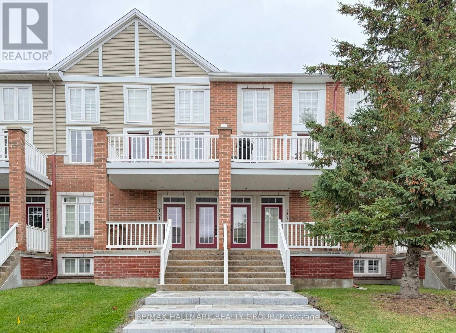 127 Eye Bright Crescent, Ottawa, ON, K1V 2K5 - 2