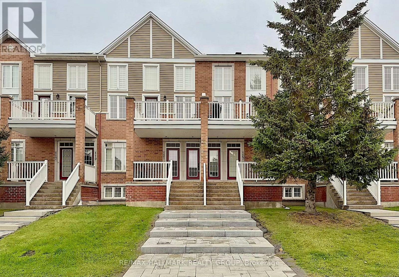 127 Eye Bright Crescent, Ottawa, ON, K1V 2K5