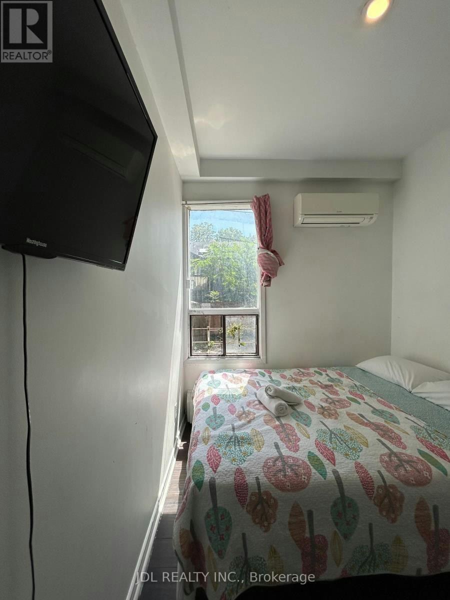 NICE Bedroom Main Floor 3 Pembroke St Street, Toronto, ON, M5A 2N6 - 4