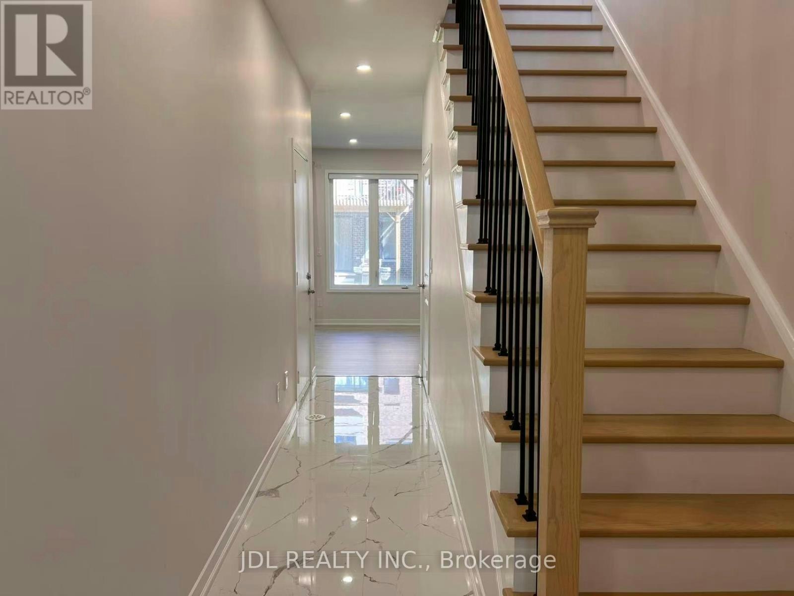 36 Fancamp Drive, Vaughan, ON, L6A 4Z1 - 18